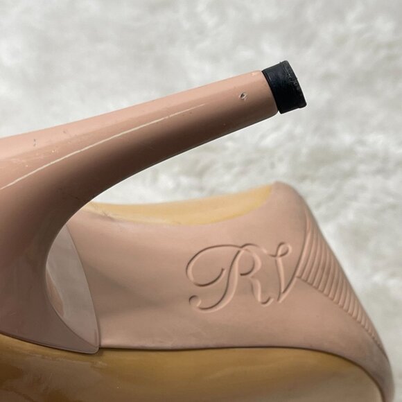 Roger Vivier Women's Tan Cream Pump Round Toe Slip On Heels Size 40 - Picture 12 of 15